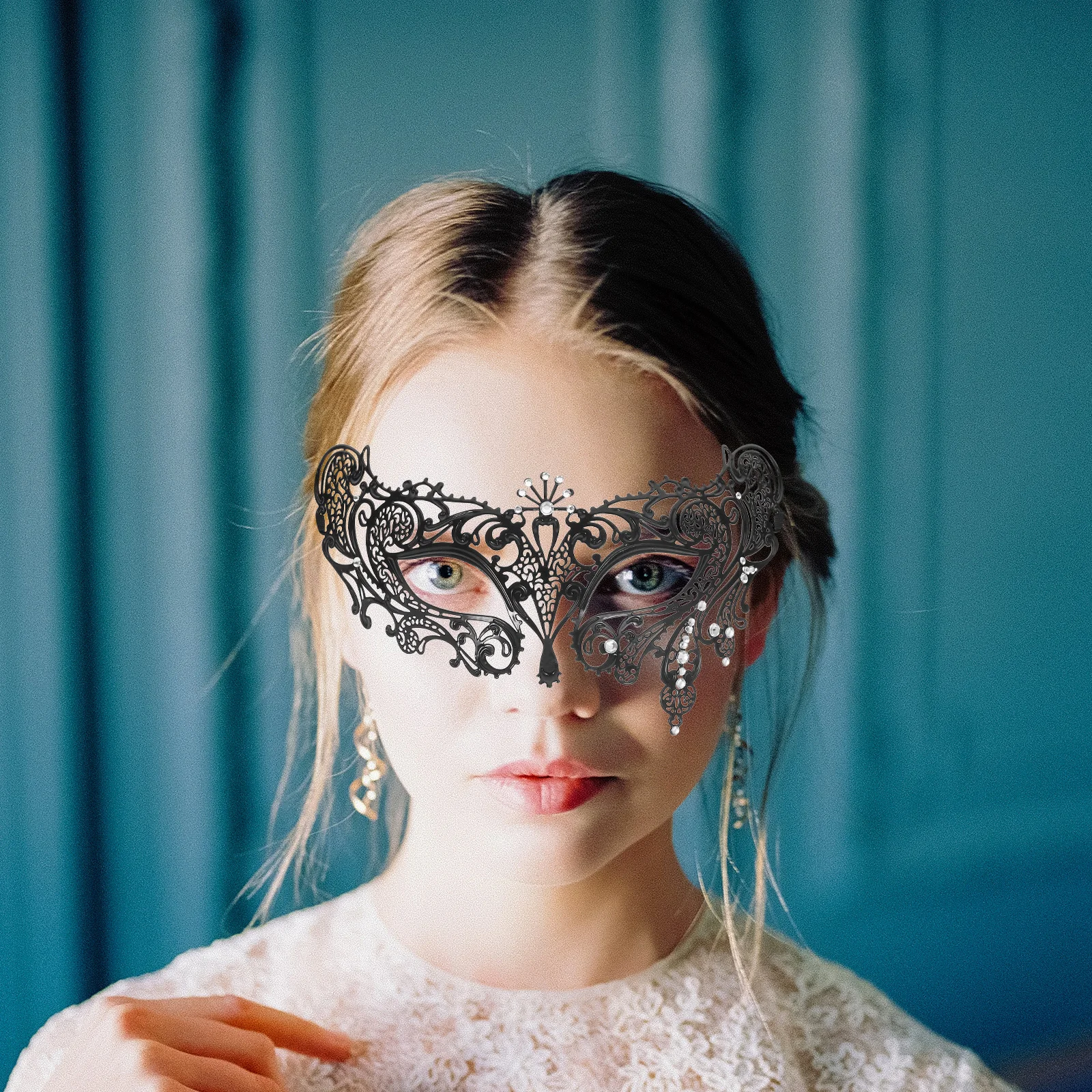 

Fashion Luxury Black Metal Masquerade Mask Elastic Ribbon Ties for Masquerade Balls Wedding Parties