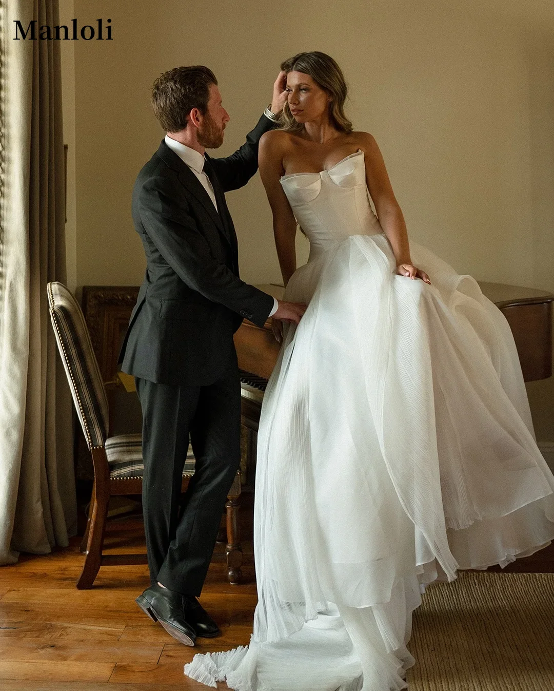 Elegant Sweetheart Sleeveless Wedding Dress Popular Ruffle Decoration Layered A-line Bridal Dress Customized Cleaning Train 2026