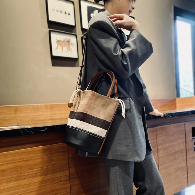 Luxury Brand Designer Tote Bag For Women 2024 New Large Women\'s Bucket Bags Messenger Bag Female Casual Fashion Trends Handbag