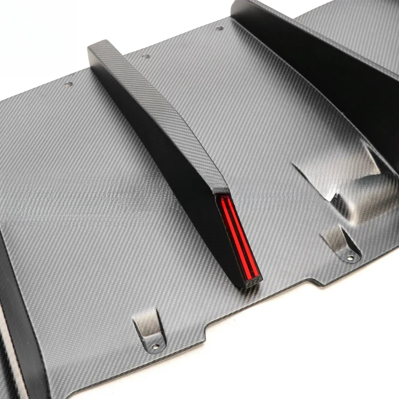 High Quality Dry Carbon Fiber Rear Bumper Diffuser Lip Aprons Protector Guard for Lotus Emira