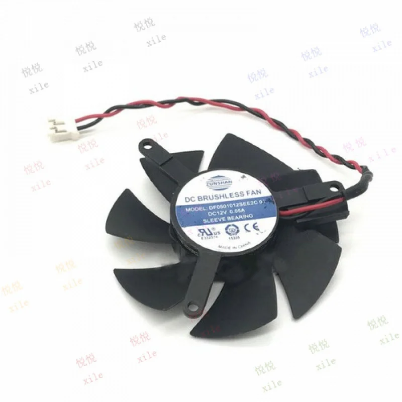 

LL for sapphire graphics card fan DF0501012SEE2C 01 12V 0.05A 45mm X1300 HD4650 2-pin