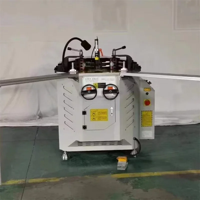 Tool changing angle machine is efficient, practical and easy to use