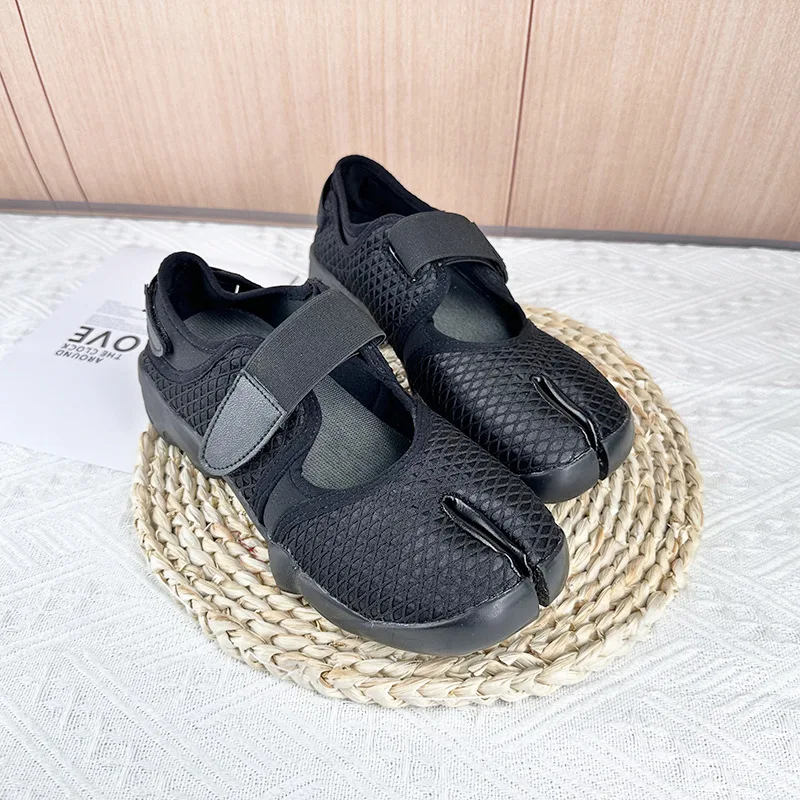 

Новые удобные туфли на липучке с разделенным носком, весенне-осенние спортивные дышащие одиночные туфли