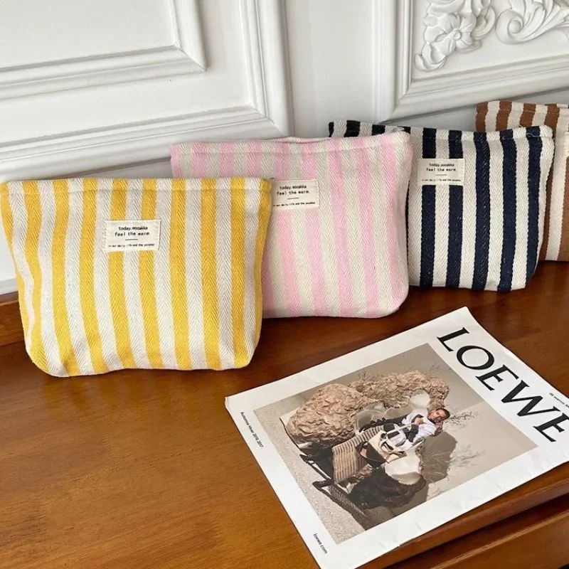 Stripe Cosmetic Bag Waterproof Women Cosmetic Bag Small Bag Storage Makeup Case Travelling Pouch Organizer for Lady