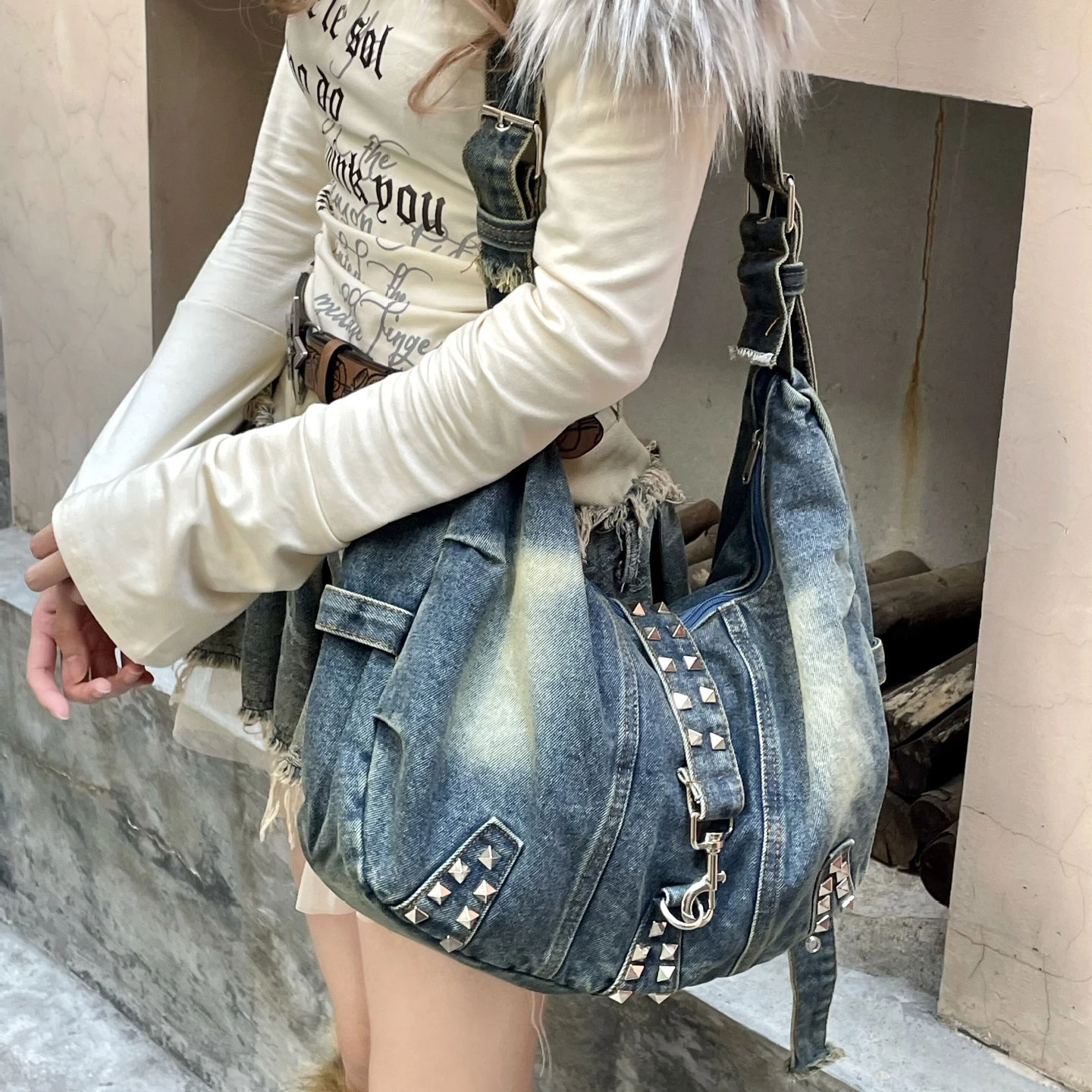 

Vintage rivet Women Shoulder Bags Large Capacity Cowboy ladies hobos Handbags Washed denim Crossbody bag big totes bolsas blue