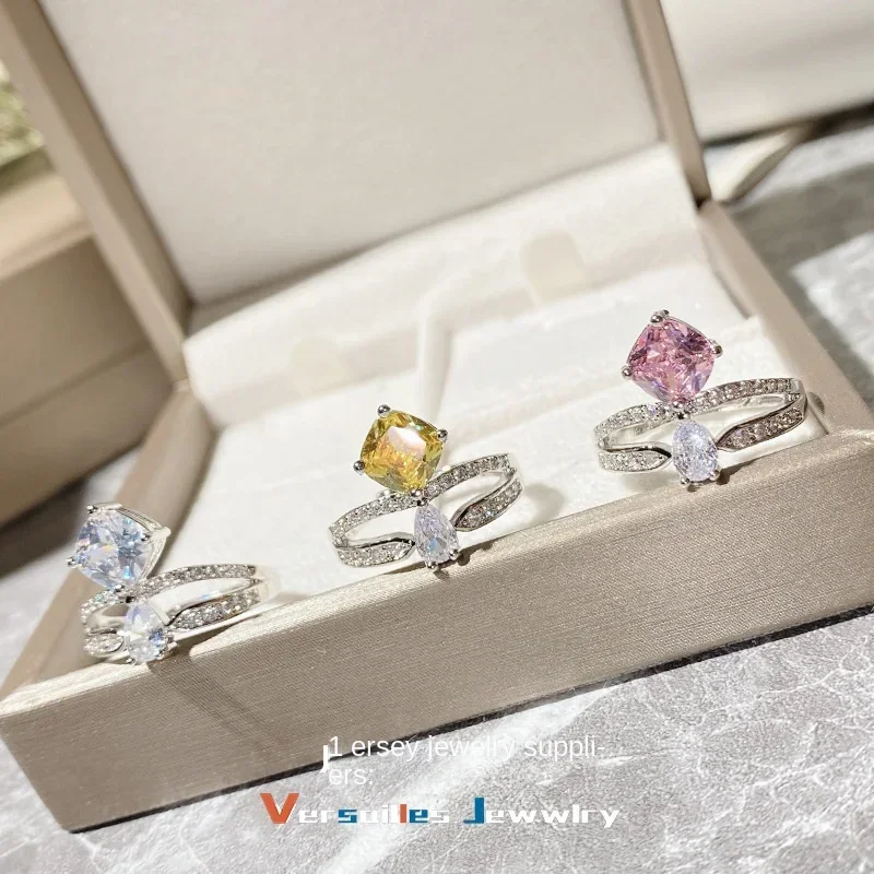 

MDLFES Moissan Diamond Style High Definition Fancy Colours Diadem Square Diamond Ring Gold-Plated Cuic Crown Zirconia