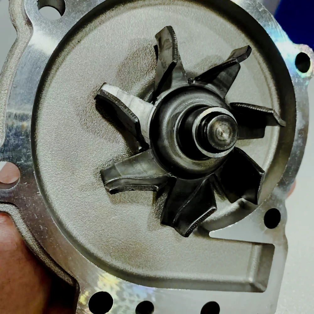 30751700 30684432 Nueva bomba agua l motor para Volvo 850 C30 C70 S80 V50 XC70 XC90 S60 S40 V70 V40