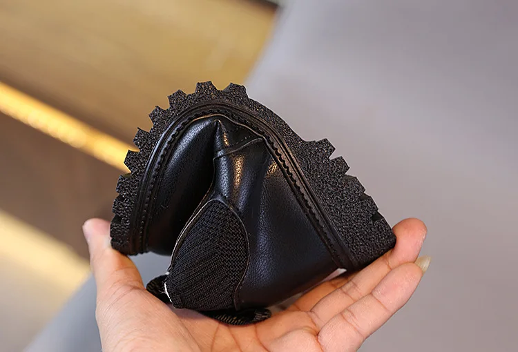 Winterstiefel für Jungen und Mädchen, modische Schneestiefel mit Reißverschluss, flauschig, warm, rutschfest, kurze Stiefel für Kinder, Lederschuhe für Kinder. – Detail 11