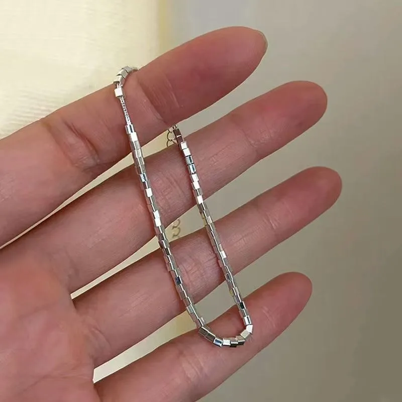 Stylish Niche Geometric Sterling Silver Bracelet, Small Square Design Elegant Cold‑Tone Versatile Women Wrist Accessory