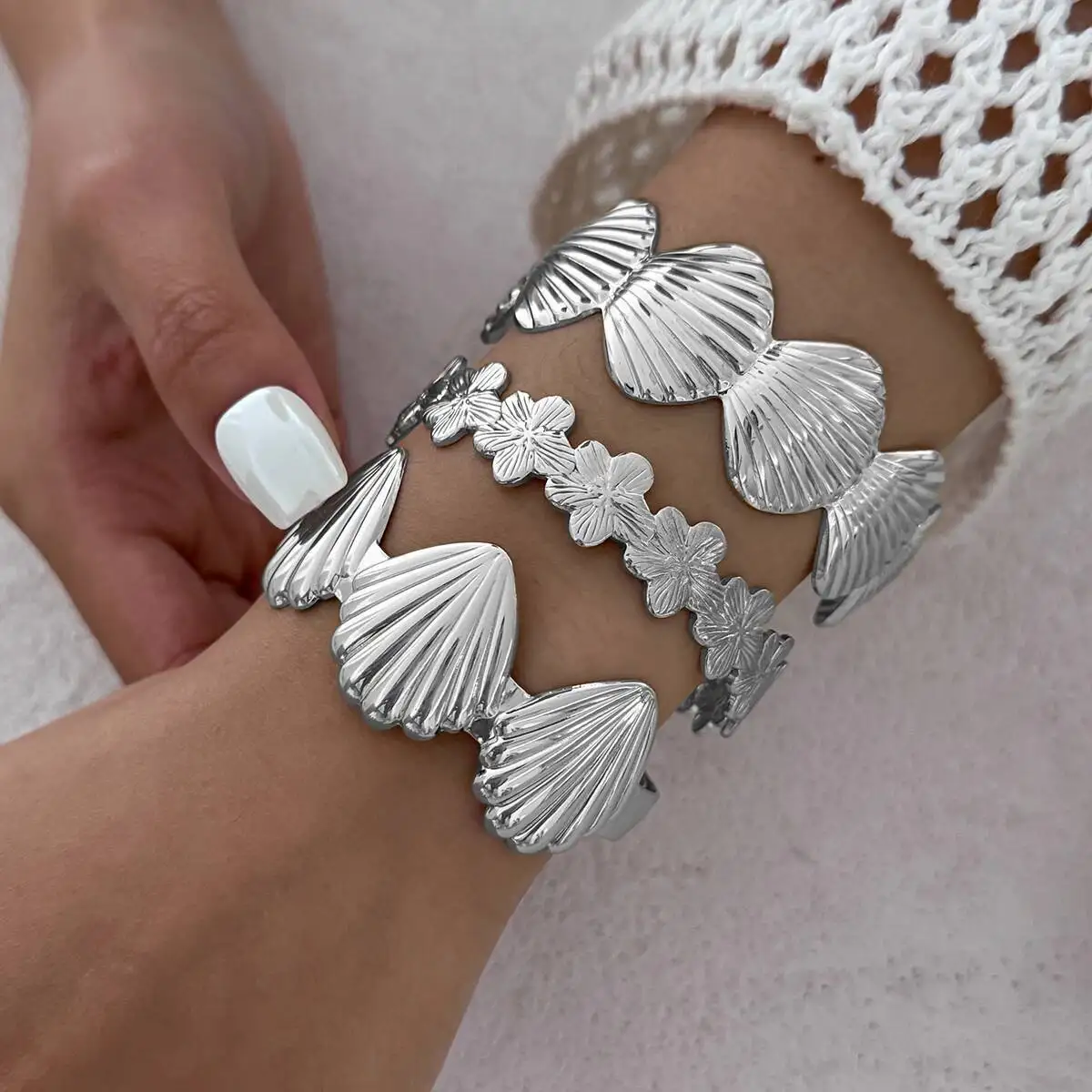 SHIXIN 3 Styles Trendy Flower Scallop Opening Bangle for Women Bohemian Irregular Geometric Cuff Bracelet Female Jewelry Gift