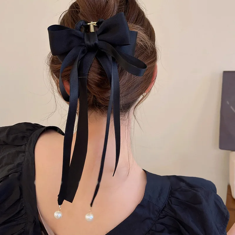 

Ballet Style Pearl Hair Clip – 2025 New Bow Ribbon Clutch with Detachable Pendant, Back of Head Shark Clip for Women