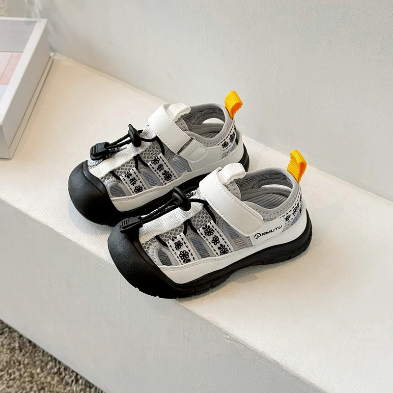 Kid Baby Sandals Beach Shoes Summer New Hollow Breathable Boys Girls Walking Shoes White Flat Bottom Non-slip Children's Sandals