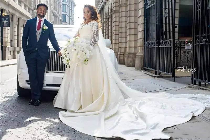 맞춤형 아프리카 나이지리아 레이스 아플리케 A라인 웨딩 2022 V넥 롱 슬리브 채플 트레인 플러스 사이즈 웨딩드레스