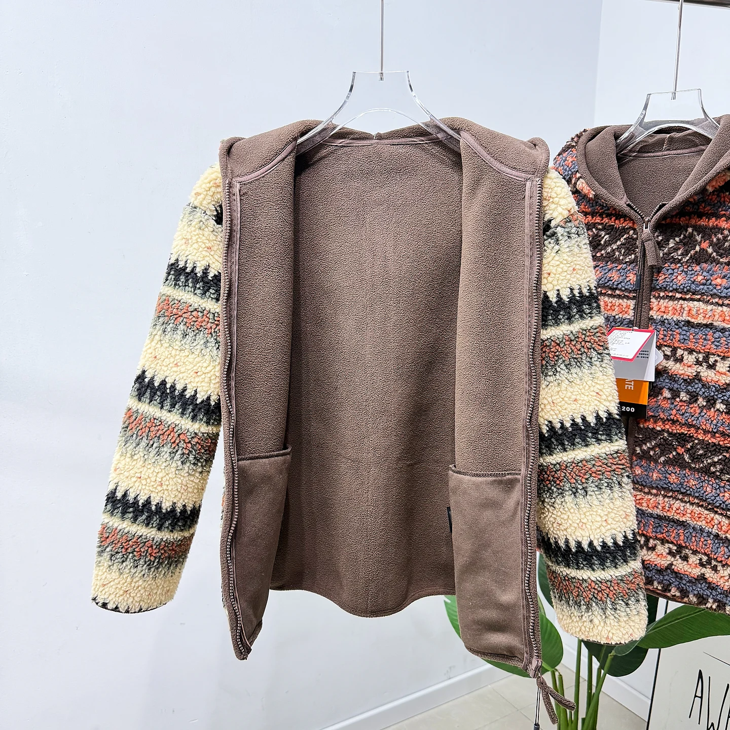 Retro geometrisch gemusterte,  – Winter Clothing Stores Bewertung und Preis