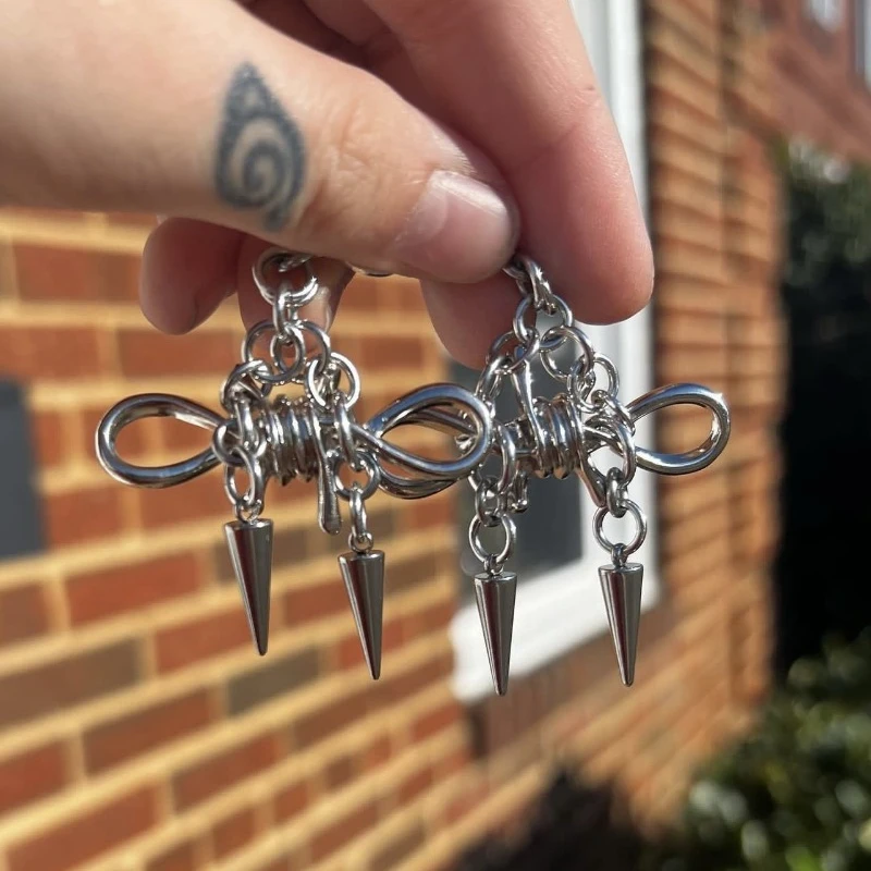 Y2K Grunge Jewelry Thorn Rivet Chains Earrings Creative Design Punk Earrings Women Goth Accessories Korean Fashion Earrings