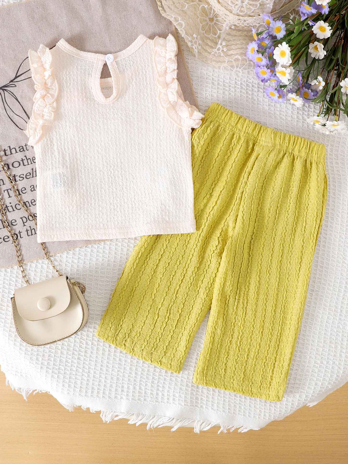 Cross-border summer new girl sweet and cute 1-3 years old wool flower vest + trousers