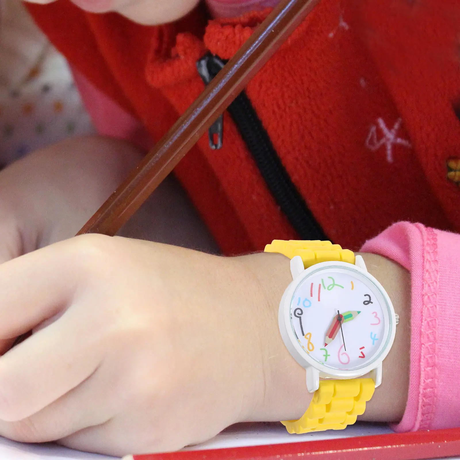 

1 шт., детские часы, милые желтые кварцевые наручные часы с мультяшным дизайном, точные часы для изучения времени, студенческие часы с удобным ремешком, подарок для детей
