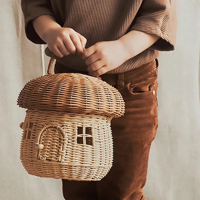 

Cute Cartoon Rattan Mushroom Basket, Handwoven Nut Wicker Basket, Outdoor Picnic Tote, Straw Bag for Women and Kids