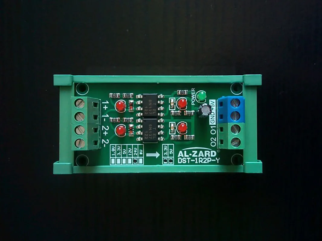 2-way 2-way high-speed optocoupler isolation board PLC signal signal conversion board differential transfer collector