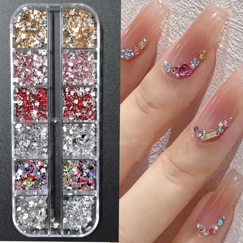 12 siatek mieszany kształt Flatback 3D Mini Nail Art dżetów złoty/srebrny/biały diamentowy klejnot do paznokci Charms błyszczące dekoracje do Manicure