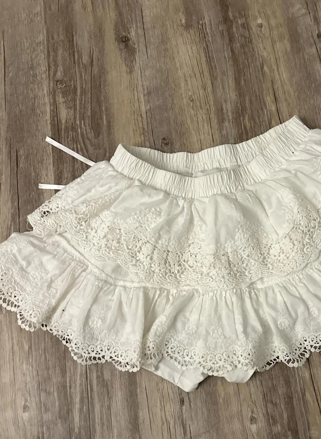 IMU Princess Kawaii White Lace Bow Tiered Cake Mini Skirt Petite Women Girls Elastic Waist Ruffle Hem Daily Wear Spring Summer S