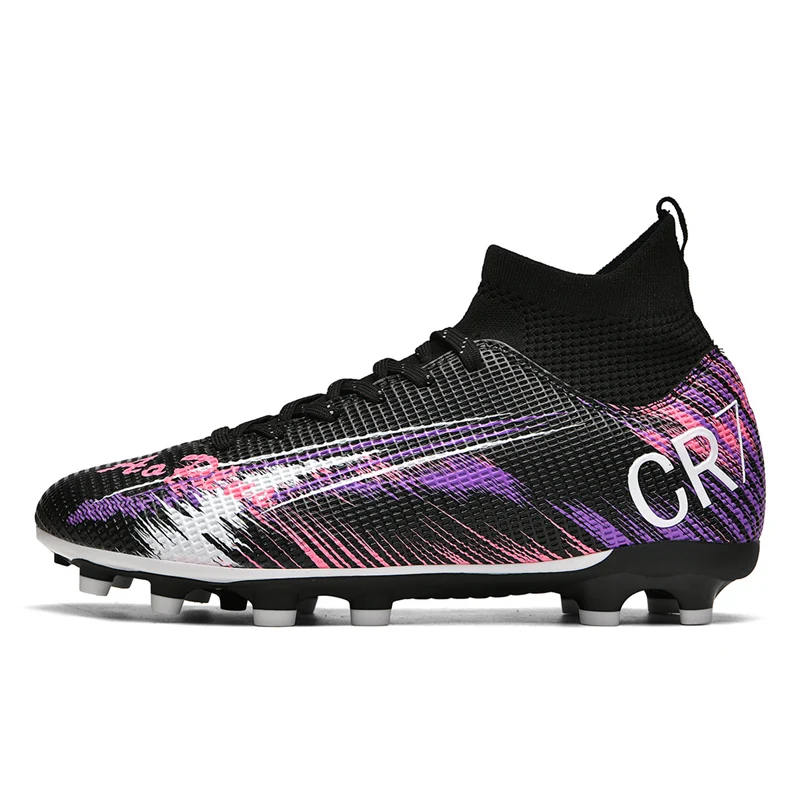 Рисунок 2 - Оригинальные футбольные бутсы для