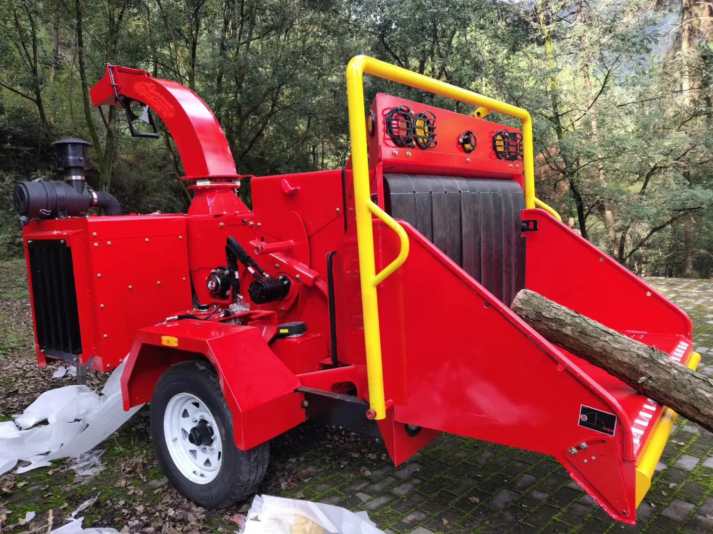 Déchiqueteuse à bois pour tracteur, moteur injuste