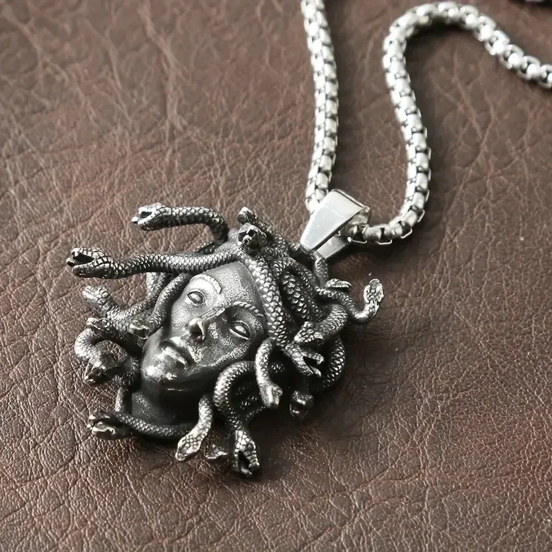 Men\'s Medusa Pendant Necklace Vintage Snake Animal Accessories Party Gift