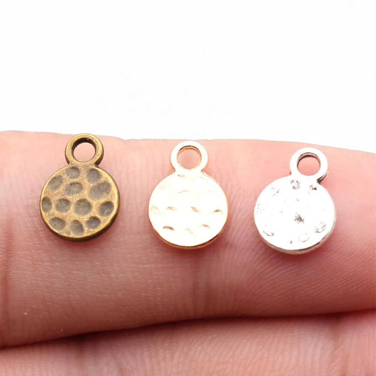 WYSIWYG 40 pièces 11x8mm 3 couleurs : Bronze antique, Argent antique, Or KC – Breloques disques martelés pour la fabrication de bijoux