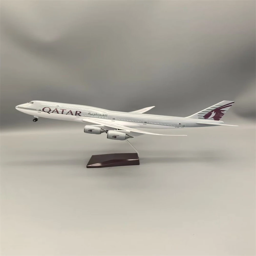 Children Kids 1/150 Scale 747-8 47CM B747-8 Model Toy Qatar Resin
