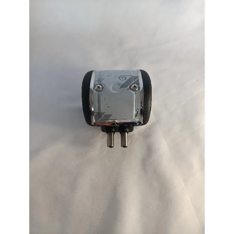 l80-pneumatic-pulsator-60-40-ratio-for-milking-cows-inox-outlets