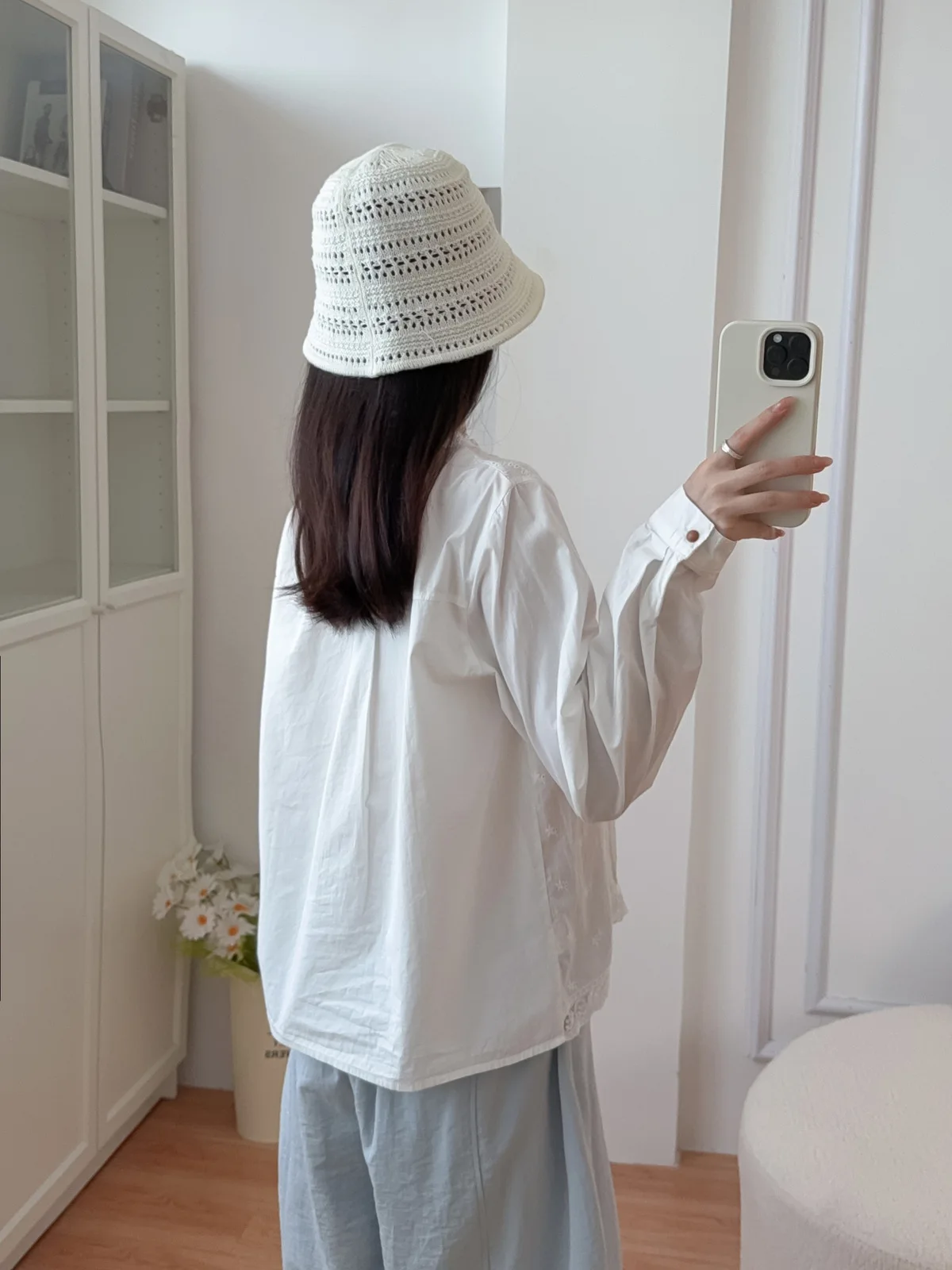 جديد 2025 الخريف قميص قطني بكم طويل ، المرأة الوقوف التطريز الدانتيل ، موري فتاة الفرنسية الحلو تخفيف شيك بلوزة فضفاضة T59717CC