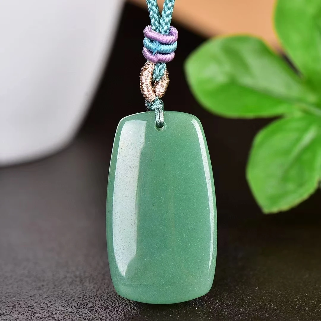 Aventurine Jade Pendant Natural Green Stone Gemstone Necklace Pendants Men Womens Simple Retro Mascot Charms Amulet Jewelry