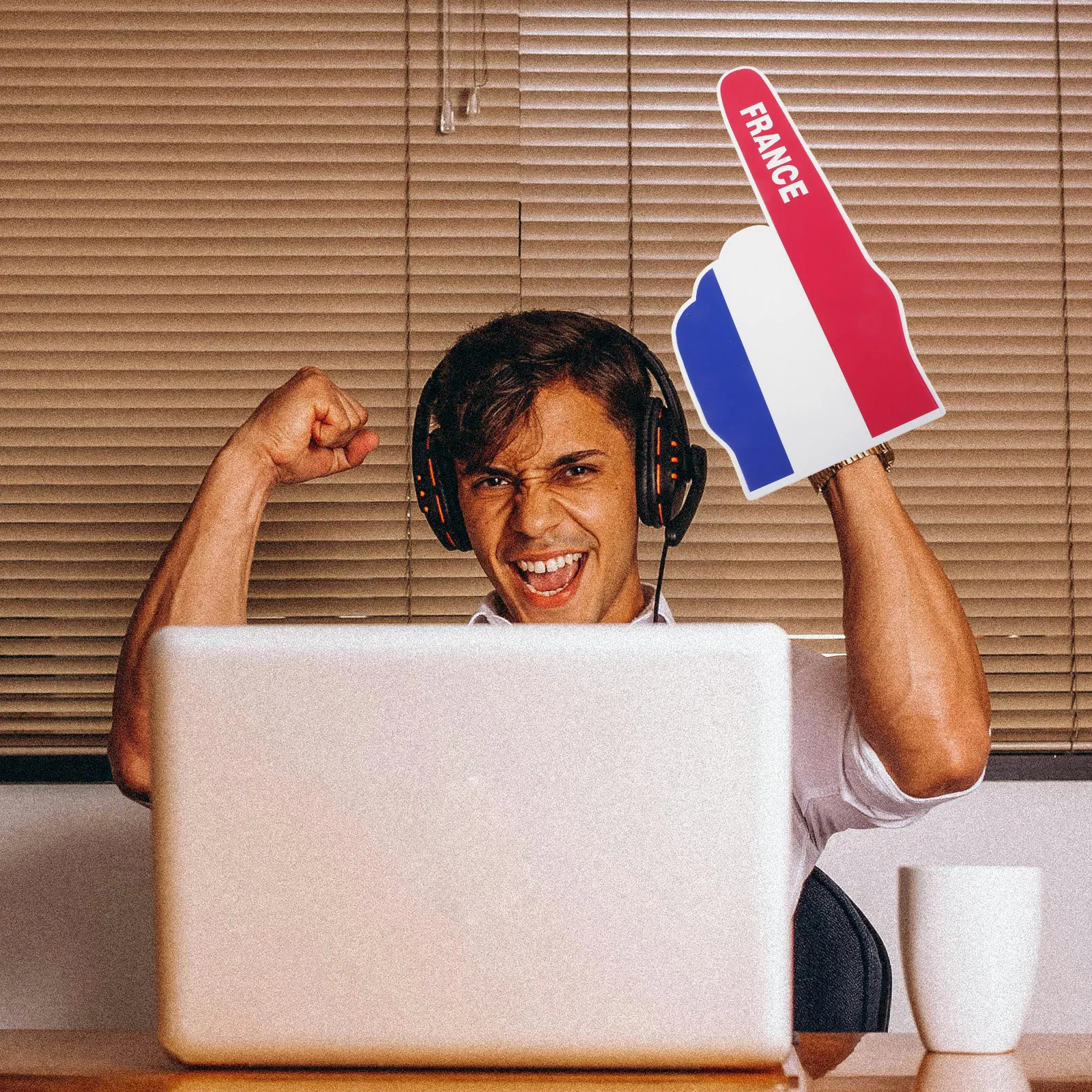 

Пенные палочки-помпоны для болельщиков: аксессуар для спортивных мероприятий, вечеринок, фестивалей, соревнований, реквизит для болельщиков на матчах