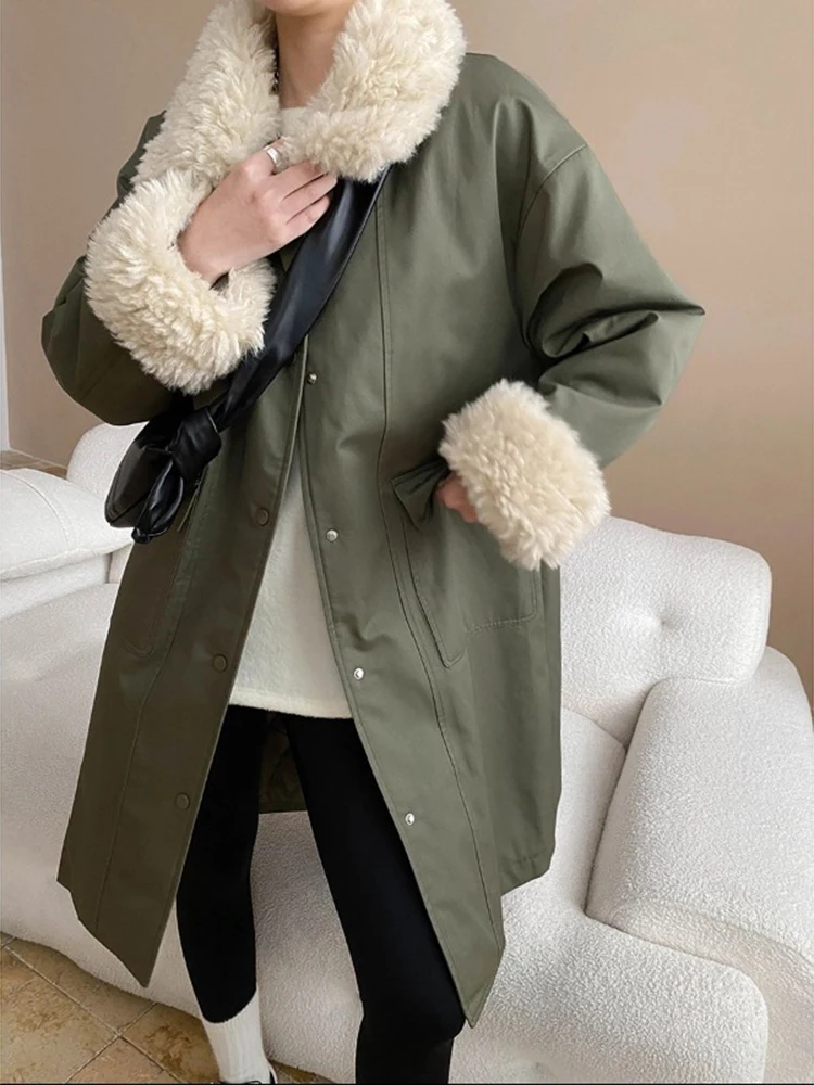 FANAN Mantel Parka Tebal Hangat Wanita Desain Kombinasi Wol Domba dan Katun Pakaian Luar Kantor Wanita Mantel Panjang Temperamen Musim Dingin 2025 Terbaru