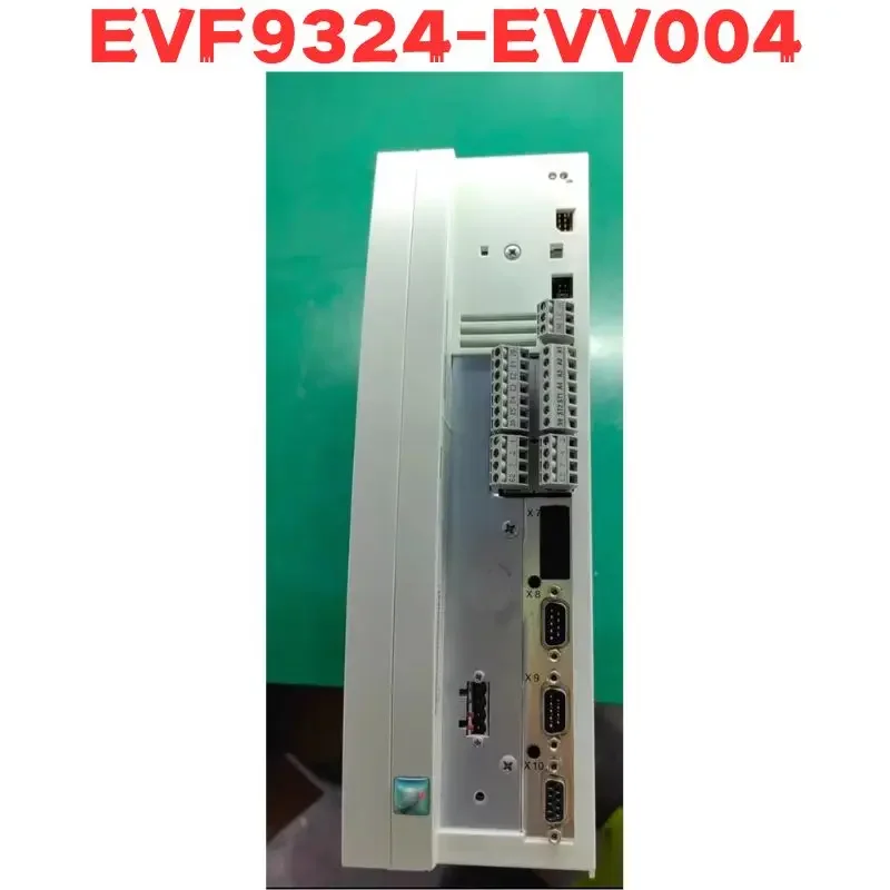 

Б/у инвертор EVF9324 EVV004 прошел проверку