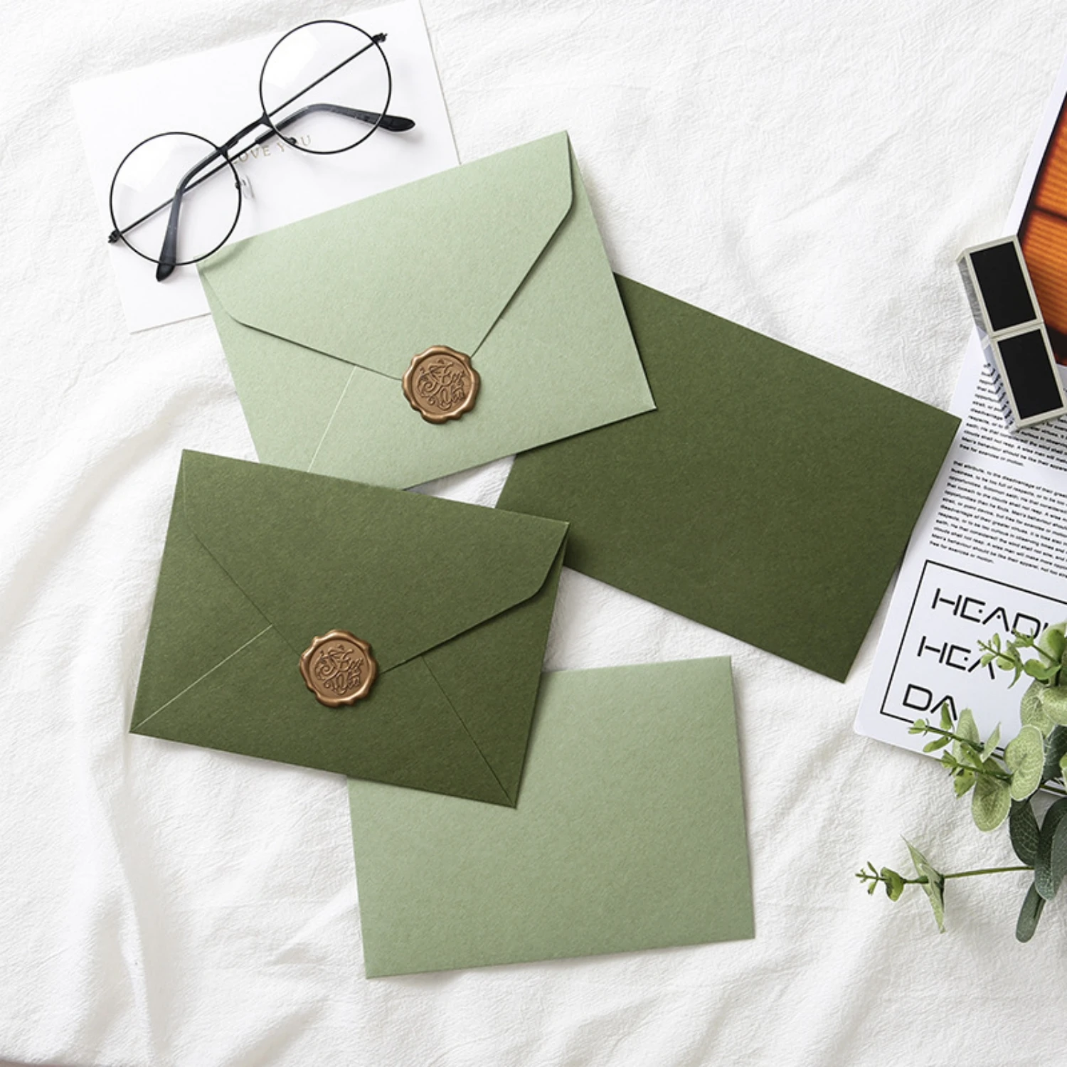 conjunto-de-papelaria-vintage-verde-oliva-com-24-pecas-papel-de-carta-envelopes-e-selos-de-cera-compativel-para-convites-de-casamento-e-cartas-de-amor