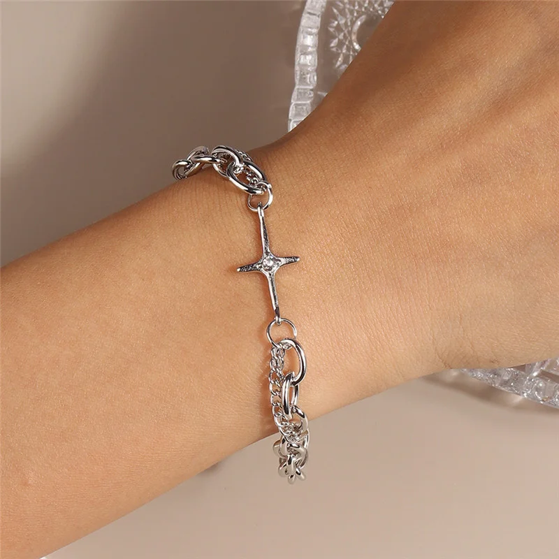 Aihua Silberfarbenes Kettenarmband mit Polaris-Stern für Damen, Trendiges Kreuz-Charm-Armband, Geburtstagsgeschenk für Frauen – Detail 2