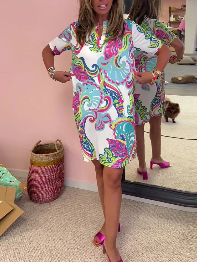 

Women's Summer Loose DressVLoose Fit Mid-Length DressVCollar Short Sleeve Dress