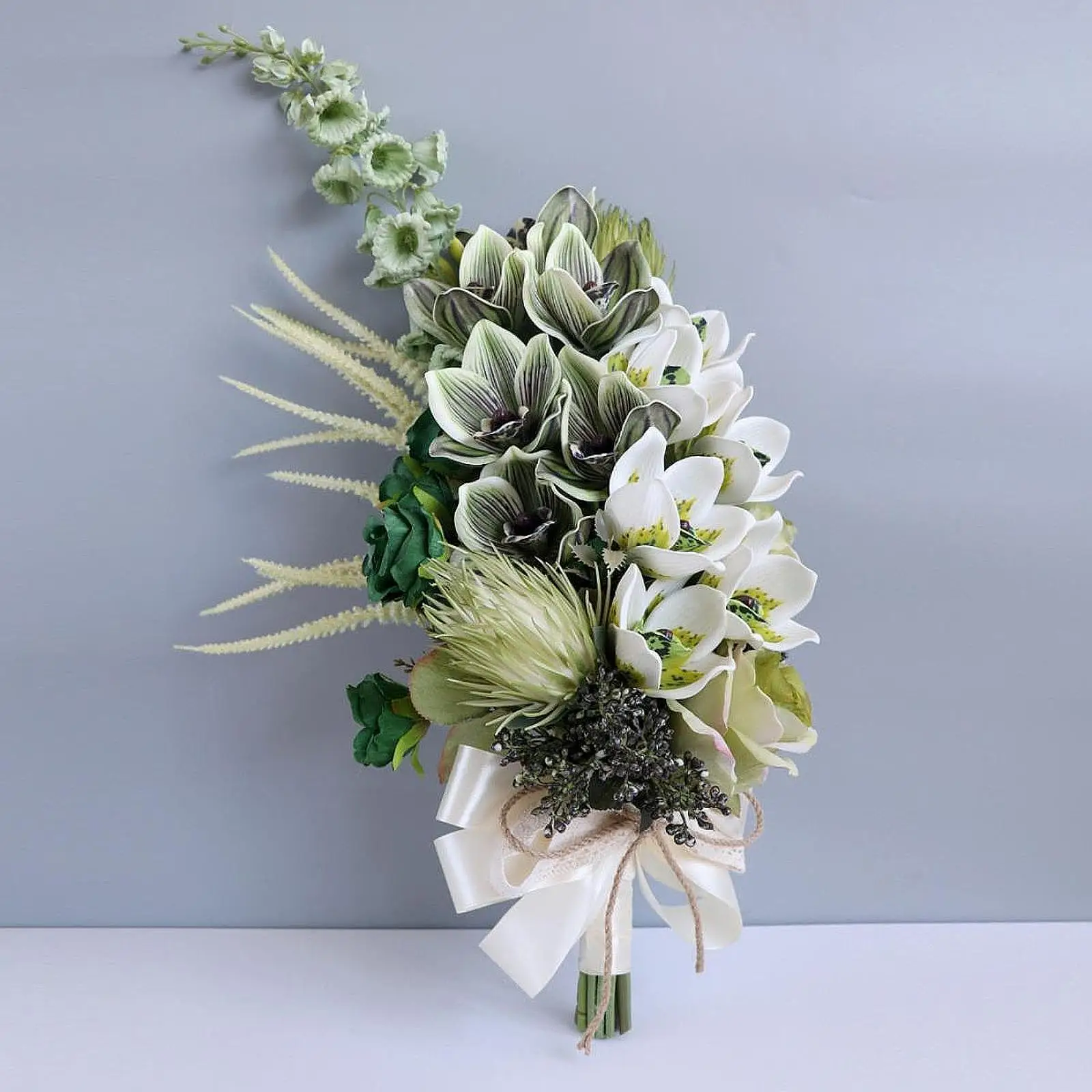 Cascading Bridal Bouquet Rustic Handheld Bouquet Artificial Flowers for Photo