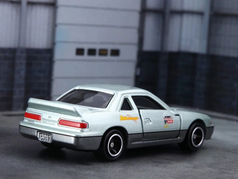 TOMY INITIAL D Nissan S13 SILVIA Legierungsauto, Druckguss und Spielzeugfahrzeuge, Automodell, Miniaturmodellauto für Kinder, vergriffen