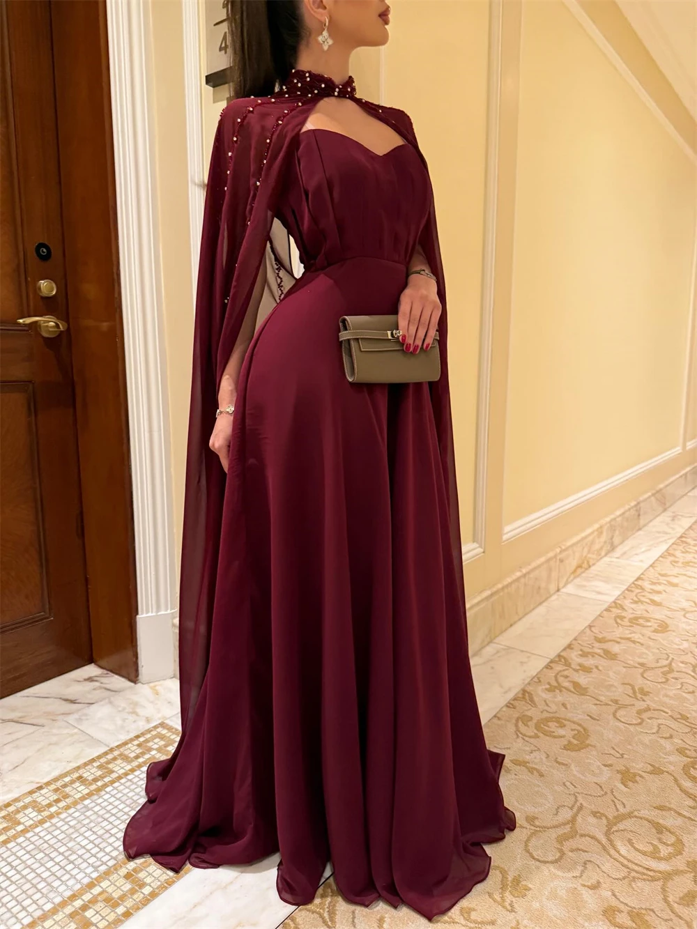 

Customized Simple Red Chiffon Evening Dress Elegant O-Neck Sleeveless Celebrity Gowns Classic A-Line Sweep Train Party Dresses