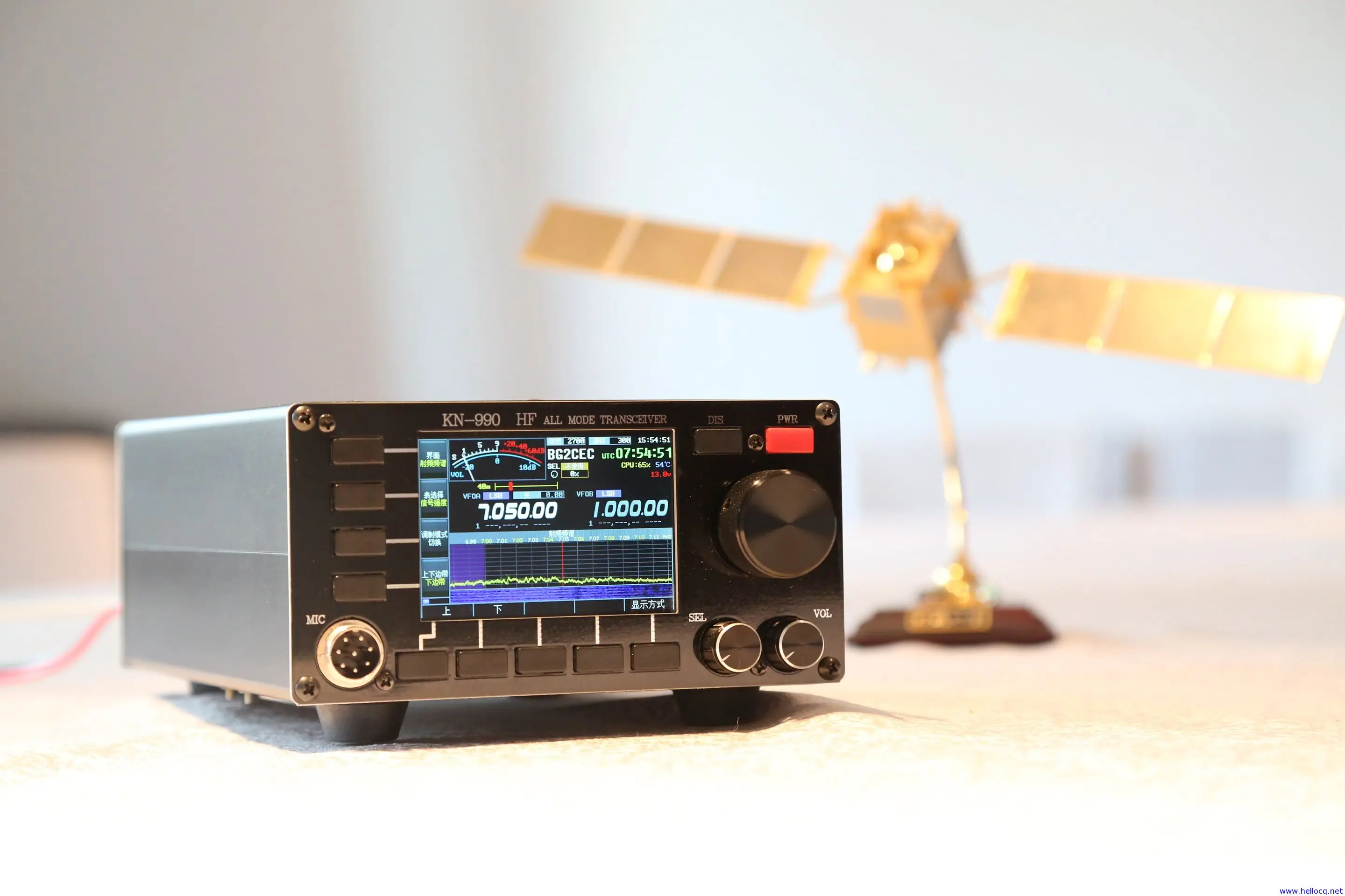 

Трансивер KN990 для всех диапазонов с режимами SSB, CW, AM, FM и цифровыми режимами для приема коротковолнового радиоаматорского сигнала