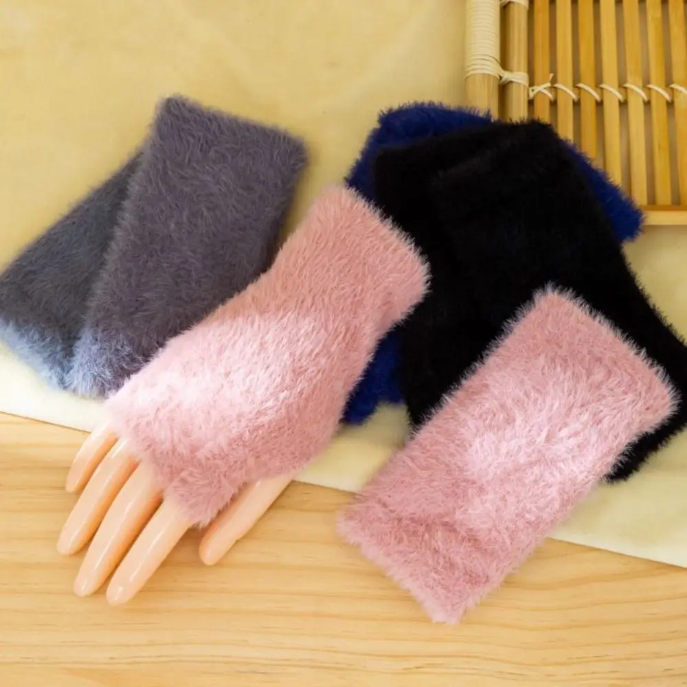 Ladies Fashion Soft Half-Finger Gloves Solid Color Knitted Fingerless Gloves Warm Writing Gloves Fashion Wear