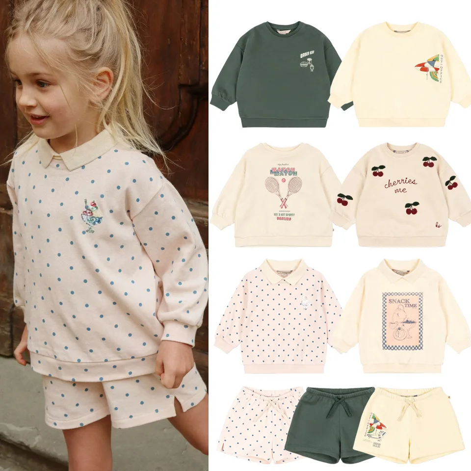 26 Autumn/Winter New Children's Clothing Set - Boys and Girls' Collared Round-Necked Heart Patterned Sweatshirt and Shorts Set