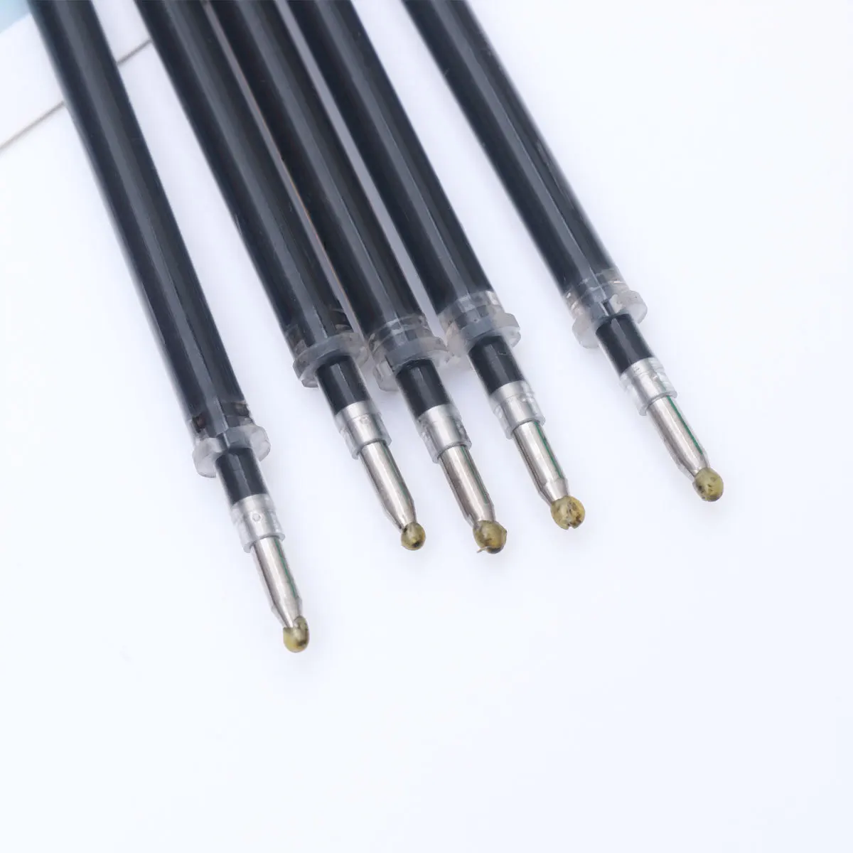 

12Pcs Black Gel Ink Refills 0.7mm Acid-Free Leak-Proof Smooth Flow Suitable for Journaling Scrapbooking Drawing