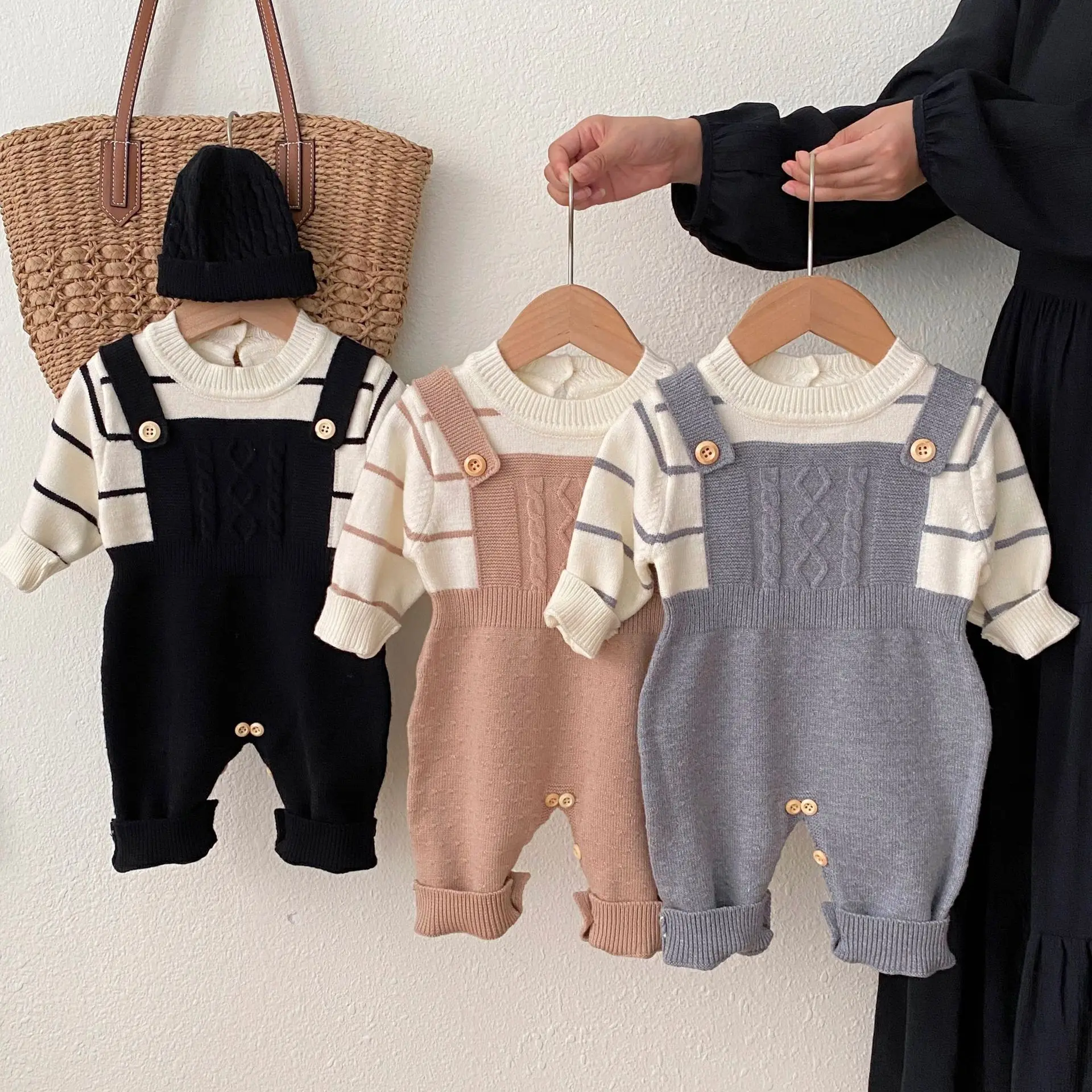 

2025 Winter New Baby Warm Knit Romper Cute Newborn False Two Piece Clothes Toddler Long Sleeve Jumpsuit Infant Boy Girl Sweater