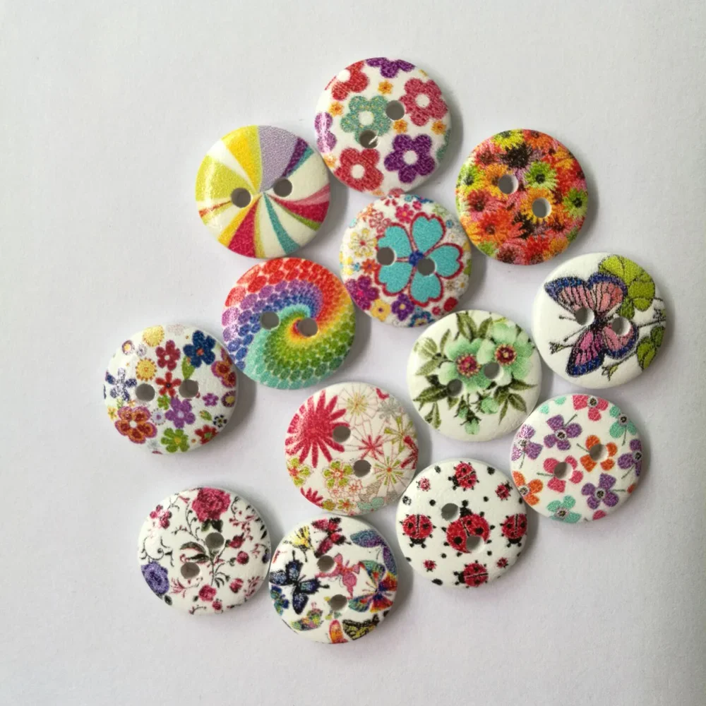 50Pcs 2 Holes Wood Buttons Craft Handmake Scrapbooking Sewing Clothing Accessories 15mm Buttons Flower Painted Sewing Crafts