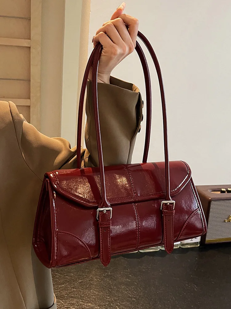 High End Burgundy Oil Wax Leather Underarm Bag Elegant Women\'s Magnetic Buckle Shoulder Bag Commuter Versatile Ladies Tote Bags