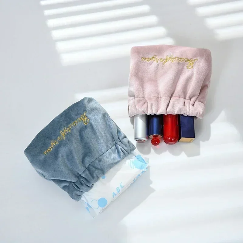 Velvet Pocket Coin Purse, Portable Automatic Close Storage Bag, Cosmetic Pouch for Lipstick, Data Cable, Earphone